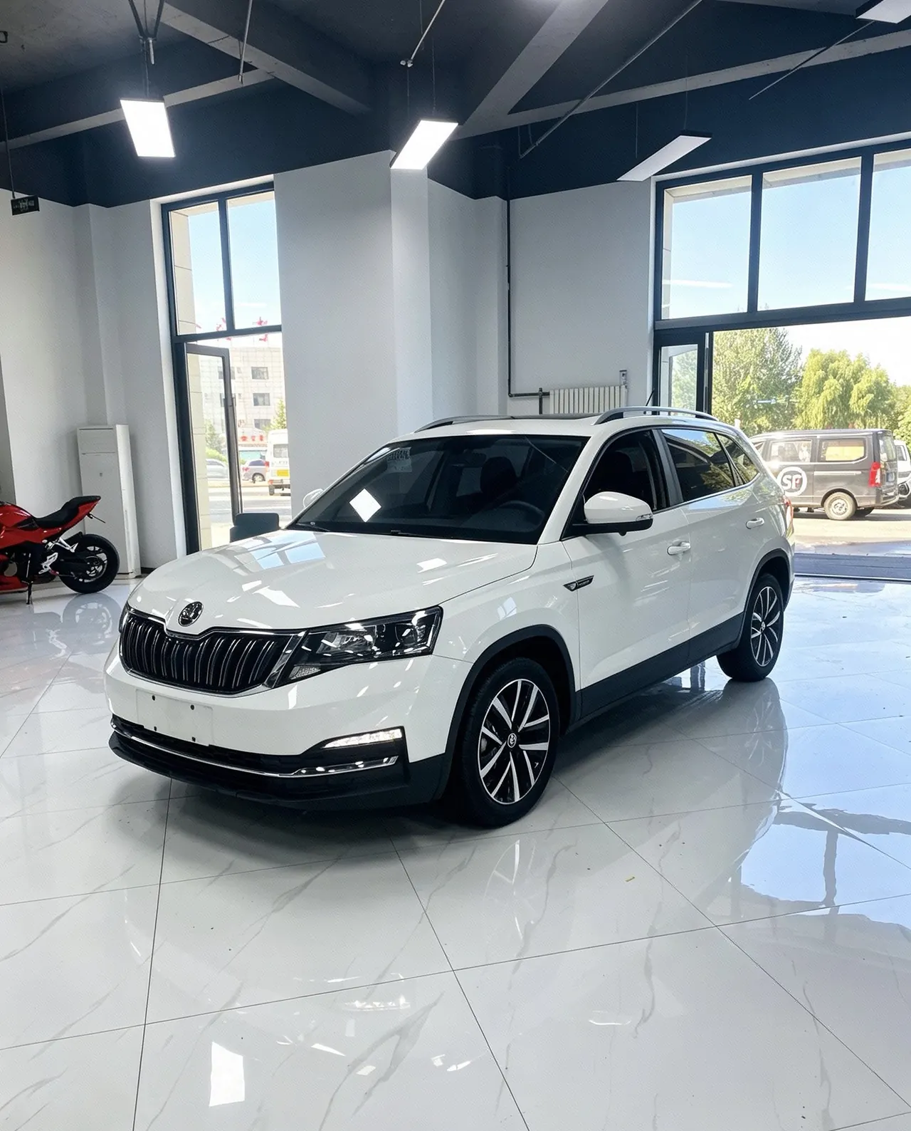 Open image lightbox: Skoda 2022 Komick 1.5 Comfortable Edition Automatic Gear