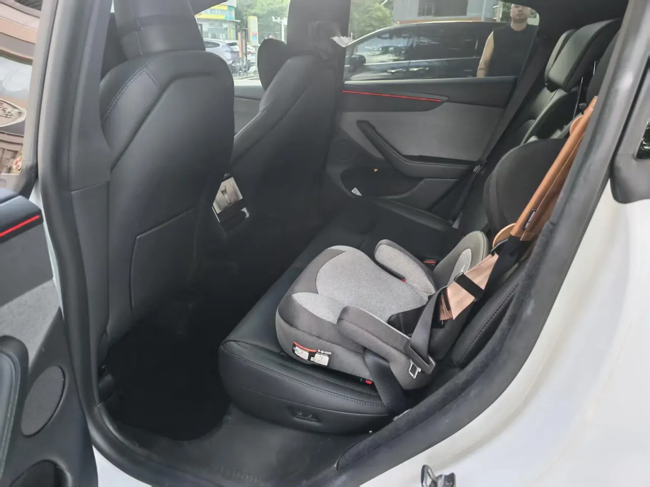 Tesla 2026 Model Y long endurance rear wheel drive version (modified) automatic gear 3