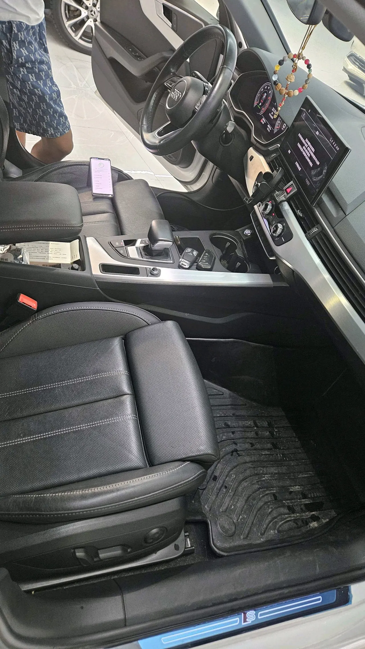 Audi 2022 A4L 2.0TFSI 40TFSI Fashion Dynamic Automatic 3