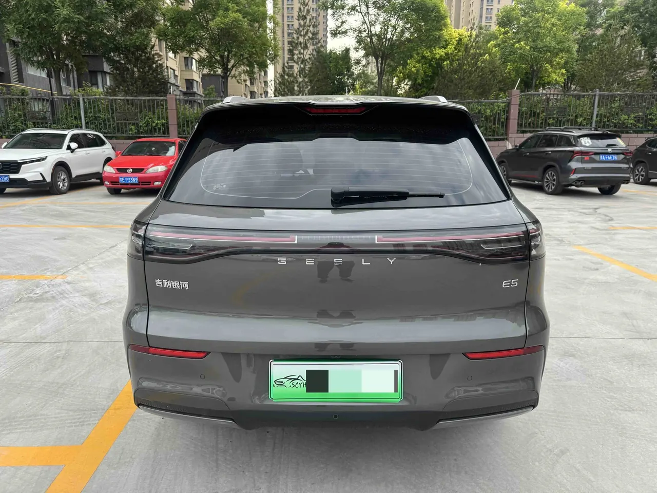 Geely Galaxy 2024 E 5 530km Discovery Edition Automatic Gear 2