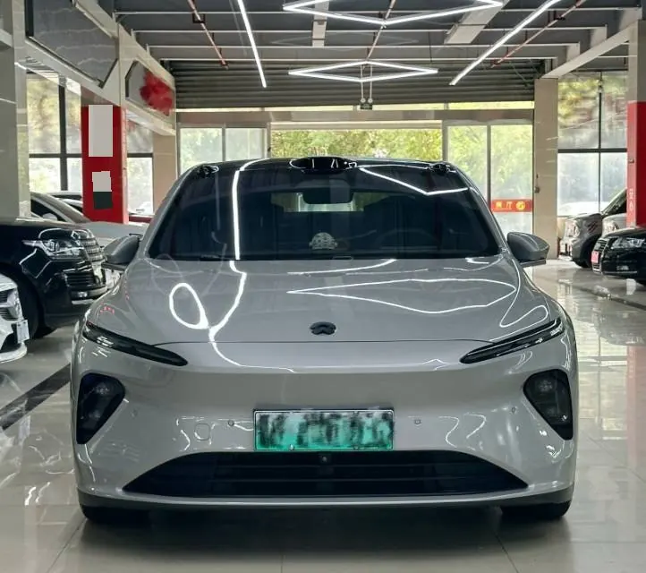 NIO 2023 ET7 75kWh automatic gear 2
