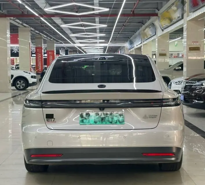 NIO 2023 ET7 75kWh automatic gear 5