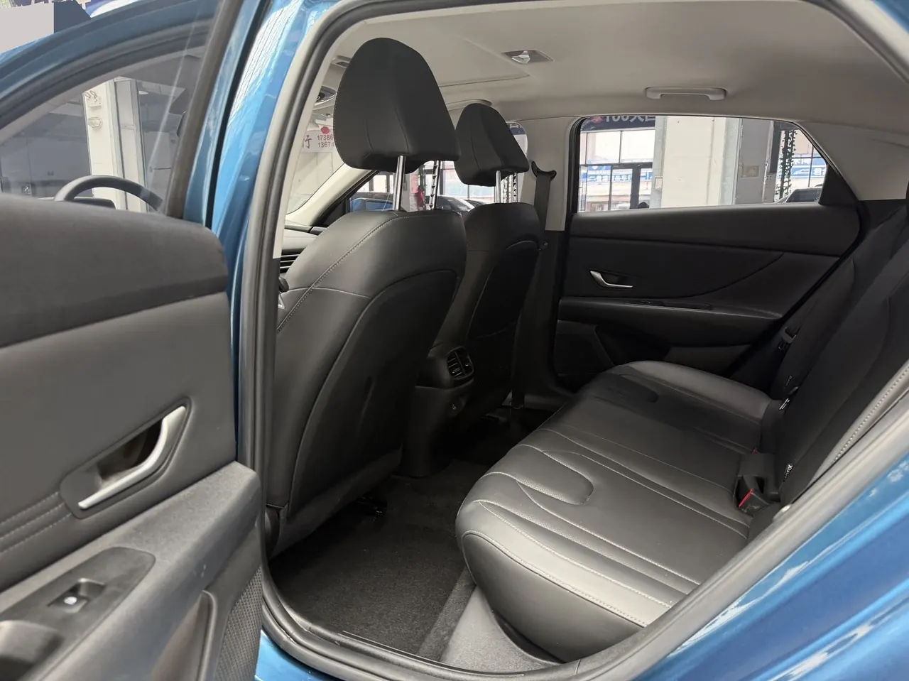 Hyundai 2022 Elantra -3-compartment 1.5 stepless LUX premium automatic gear 6