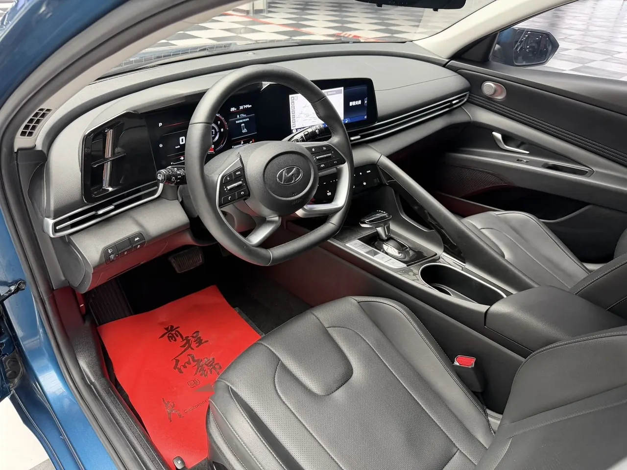 Hyundai 2022 Elantra -3-compartment 1.5 stepless LUX premium automatic gear 7