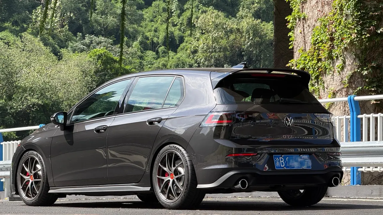 Volkswagen 2026 Golf GTI 2.0TSI 380TSI Automatic 3