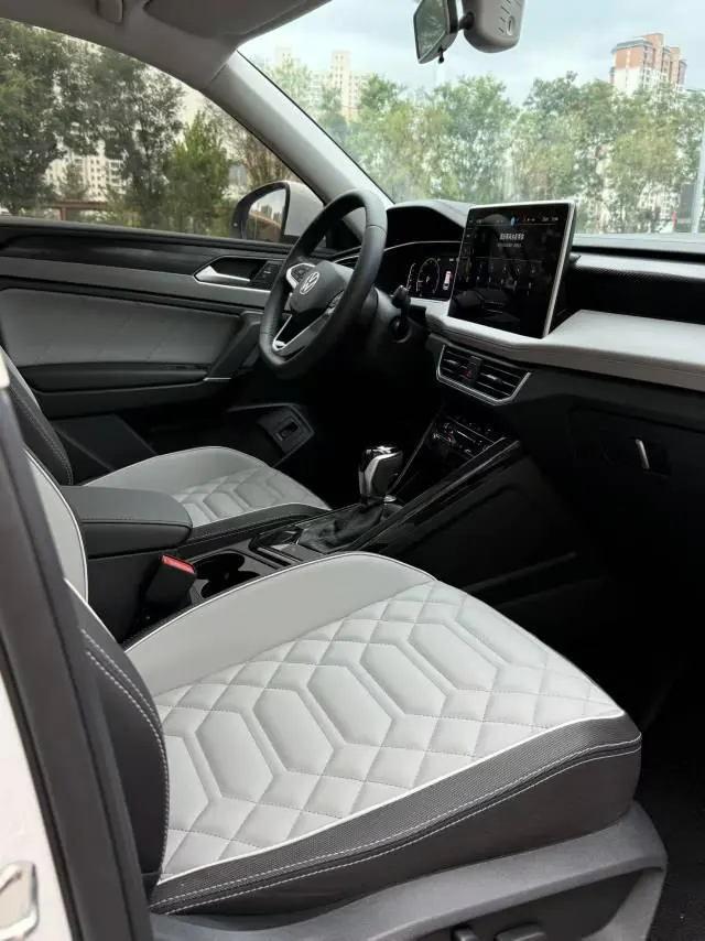 Volkswagen 2024 Tanyue 2.0TSI 330TSI Two-Drive Luxury Plus Advanced Edition Automatic Gear 4