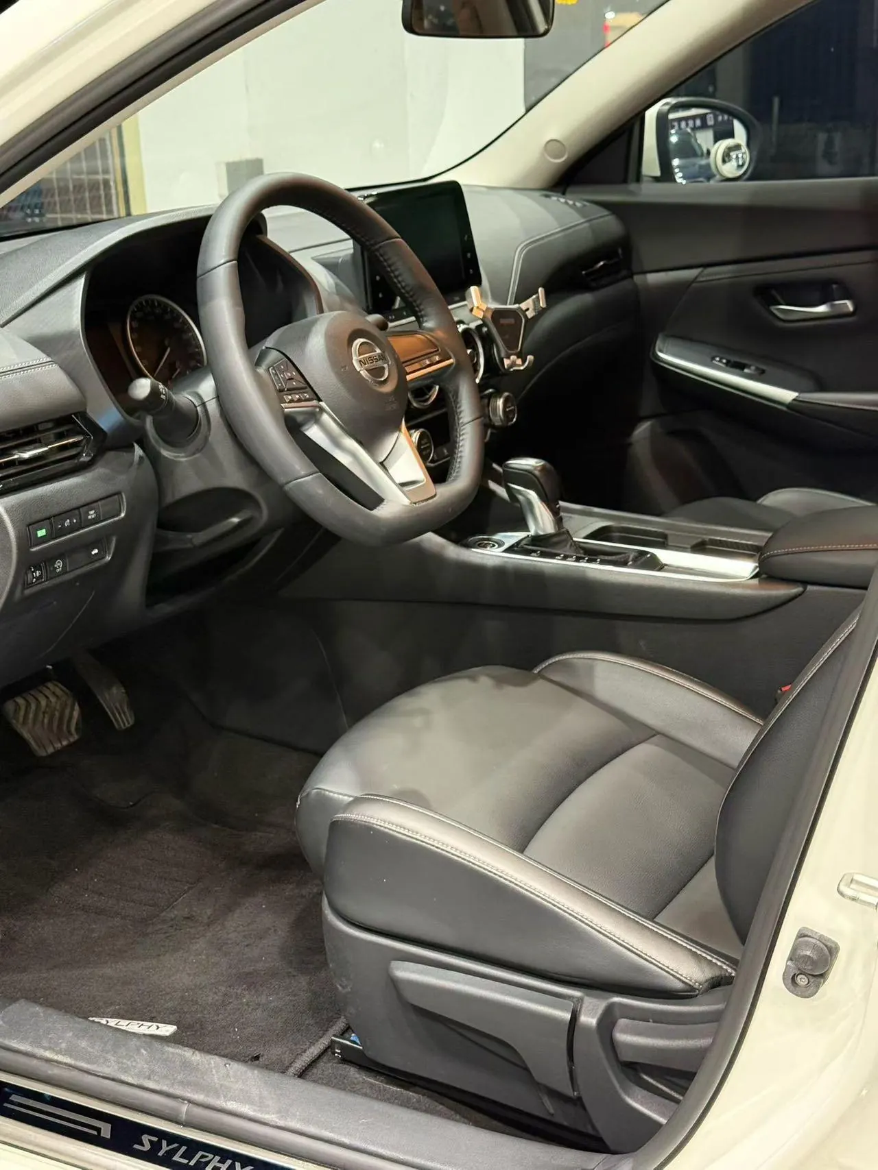 Nissan 2022 Sylphy 1.6 Stepless XL Pleasant Edition Automatic Gear 4