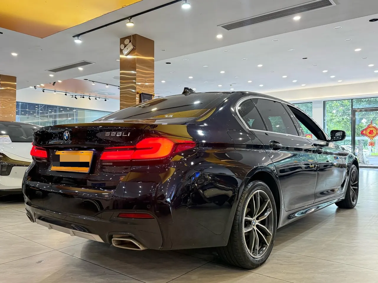 BMW 5 Series 2022 525Li 2.0T M Sports Suit (Change 2) Automatic Gear 10