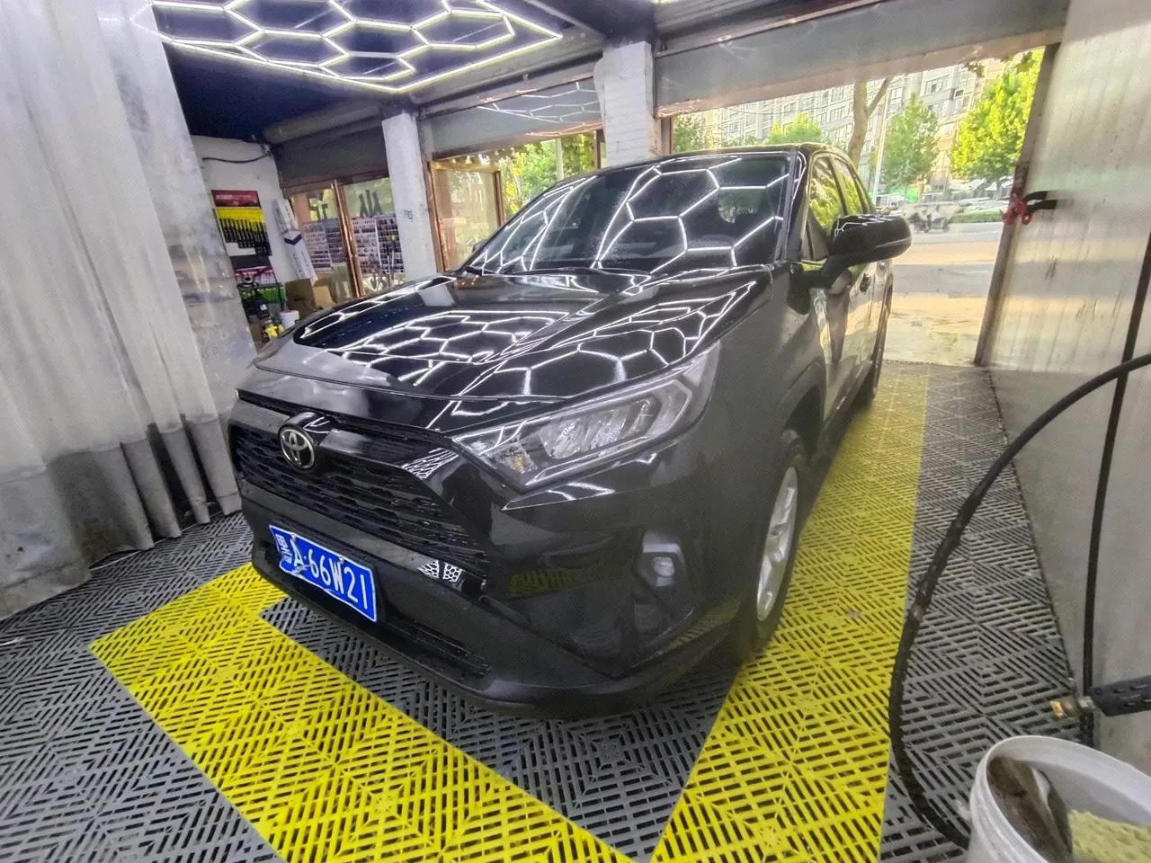 Open image lightbox: Toyota 2024 RAV4 Rongbo 2.0 Stepless Two-Drive City Edition Automatic Gear