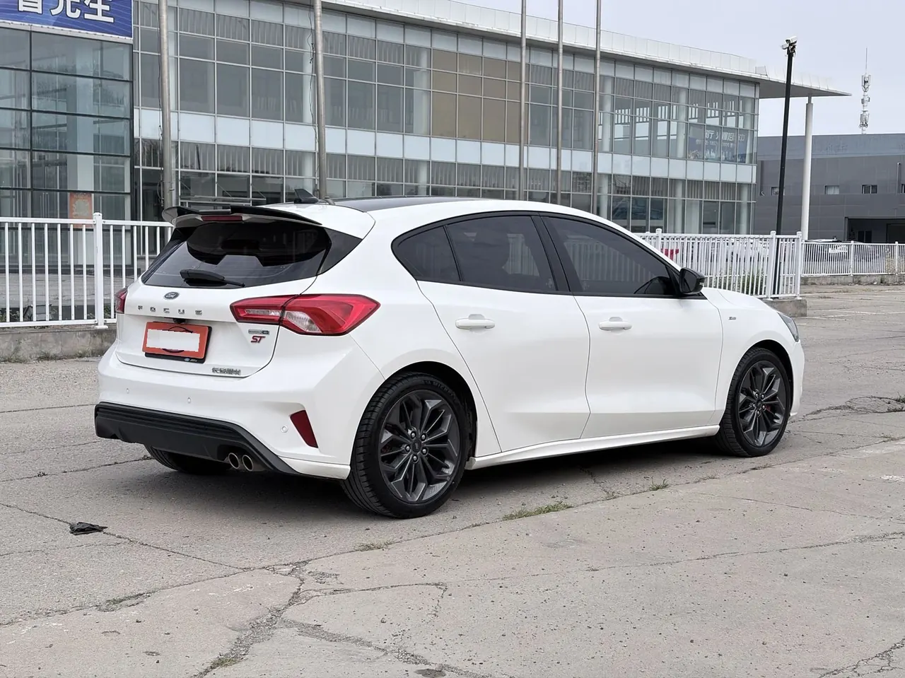 Ford 2022 Fox-hatchback 1.5T EcoBoost 180 ST Line Automatic 4