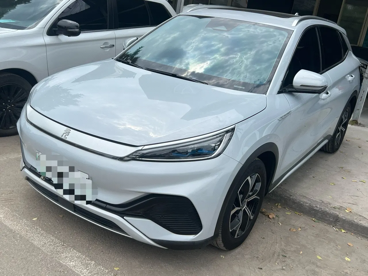 Open image lightbox: BYD Yuan PLUS 2022 Yuan PLUS 430KM Honorable Automatic Gear