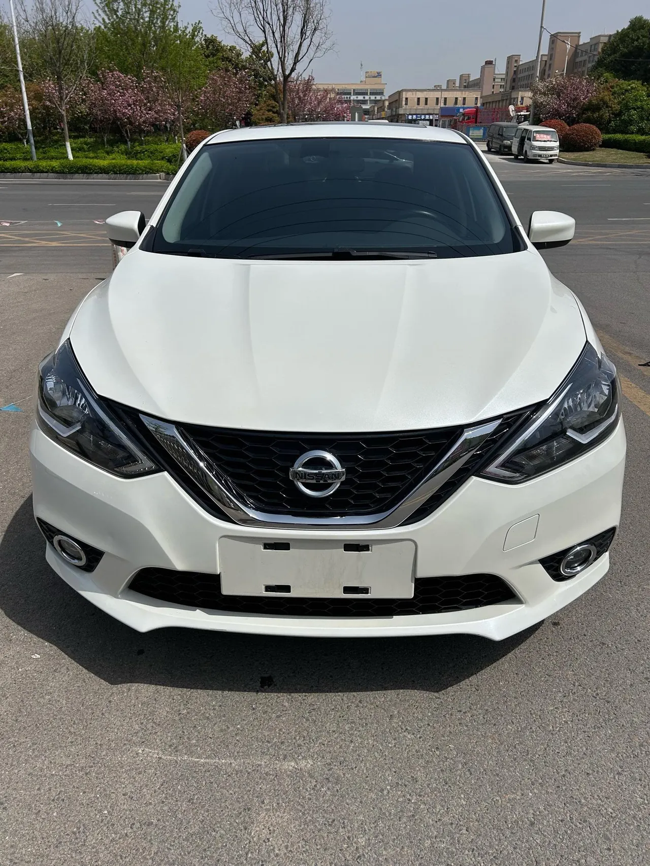 Nissan 2022 Sylphy Classic 1.6 Stepless XL Deluxe Automatic Gear 2