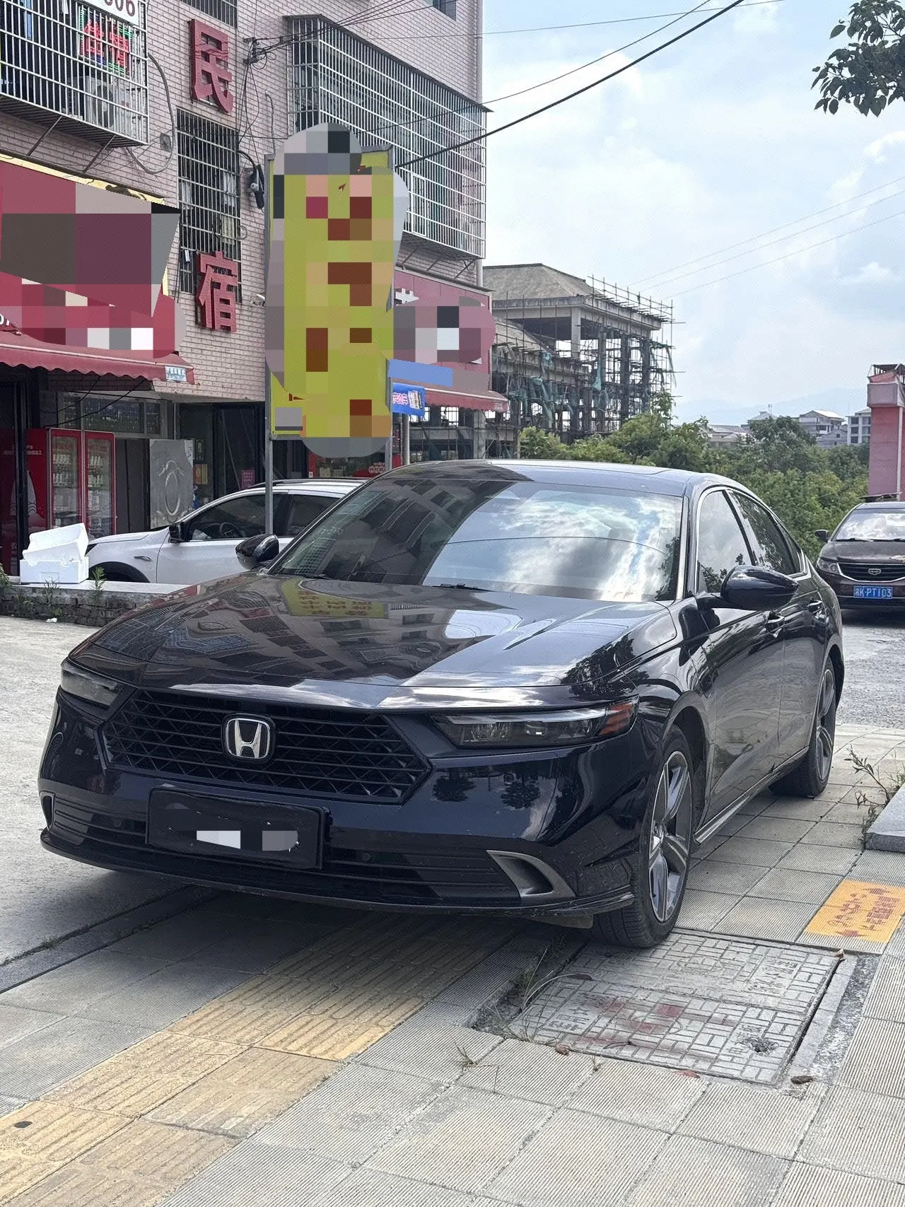 Honda Accord New Energy 2023 11th Generation Accord e:PHEV 2.0 Stepless Premium Edition Automatic Gear - View 1