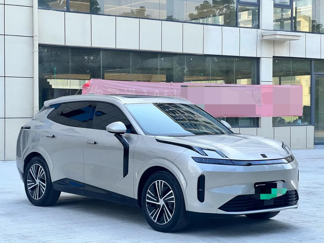 LYNK&amp;CO 2025 LYNK&amp;CO 08 EM-P 1.5T 120km long endurance Pro automatic gear 3