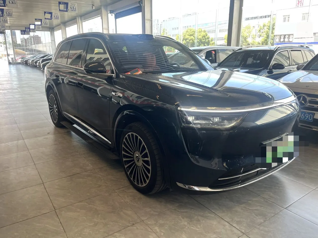 AITO 2025 AITO M8 Ultra 53.4kWh 5-seat automatic gear 3