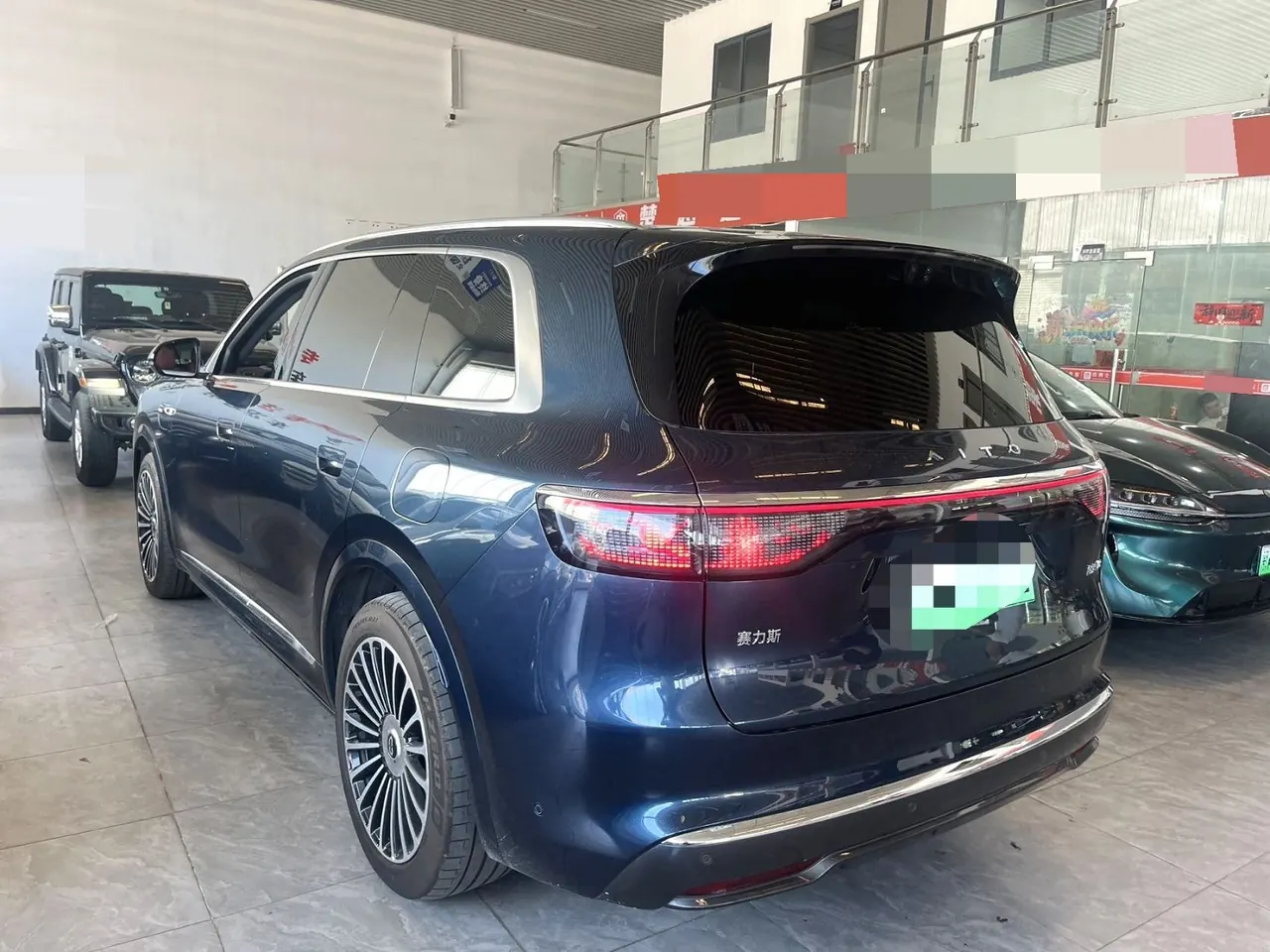AITO 2025 AITO M8 Ultra 53.4kWh 5-seat automatic gear 7