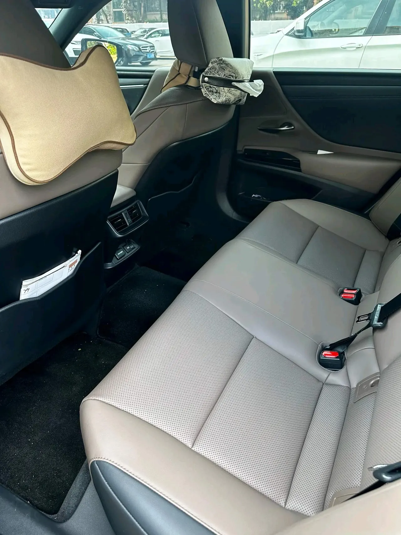 Lexus ES (Imported) 2024 ES200 2.0 Stepless Edition Automatic Gear 3