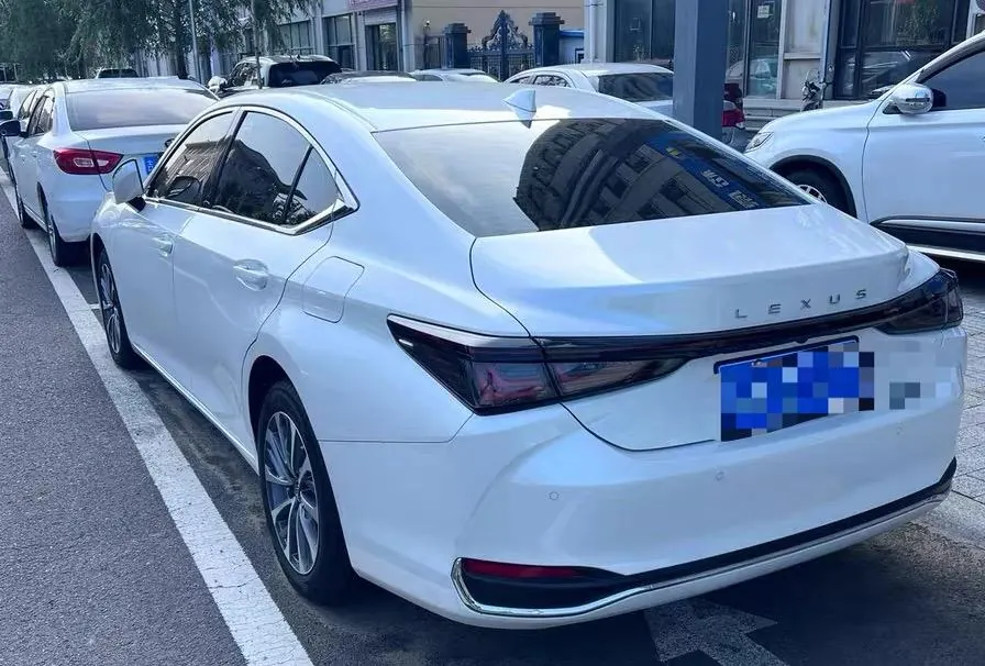 Lexus ES (Imported) 2025 ES200 2.0 Stepless Edition Automatic Gear 2