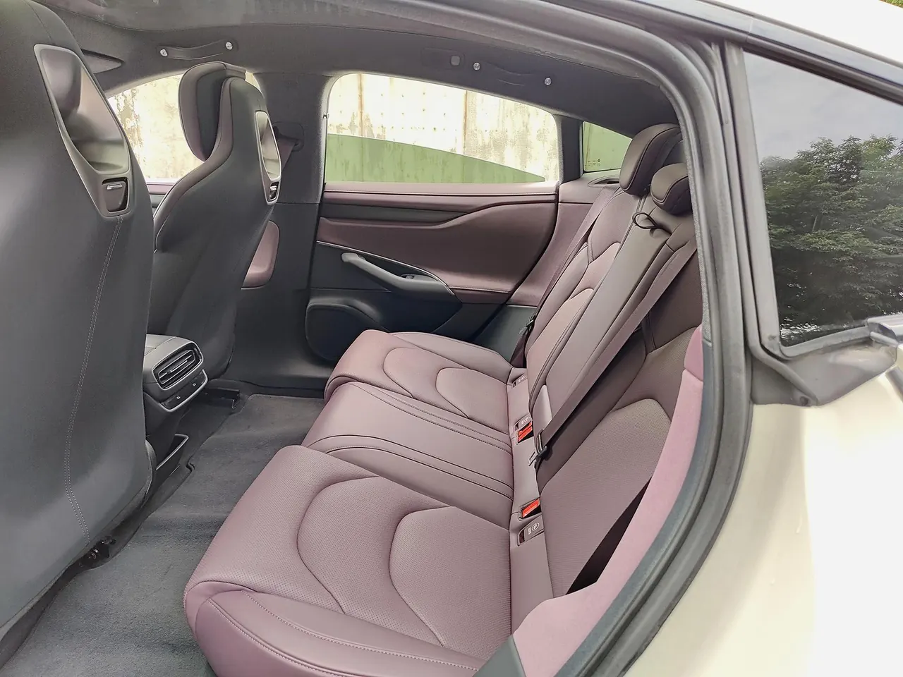 MI 2026 SU7 Standard Edition Automatic Gear 5