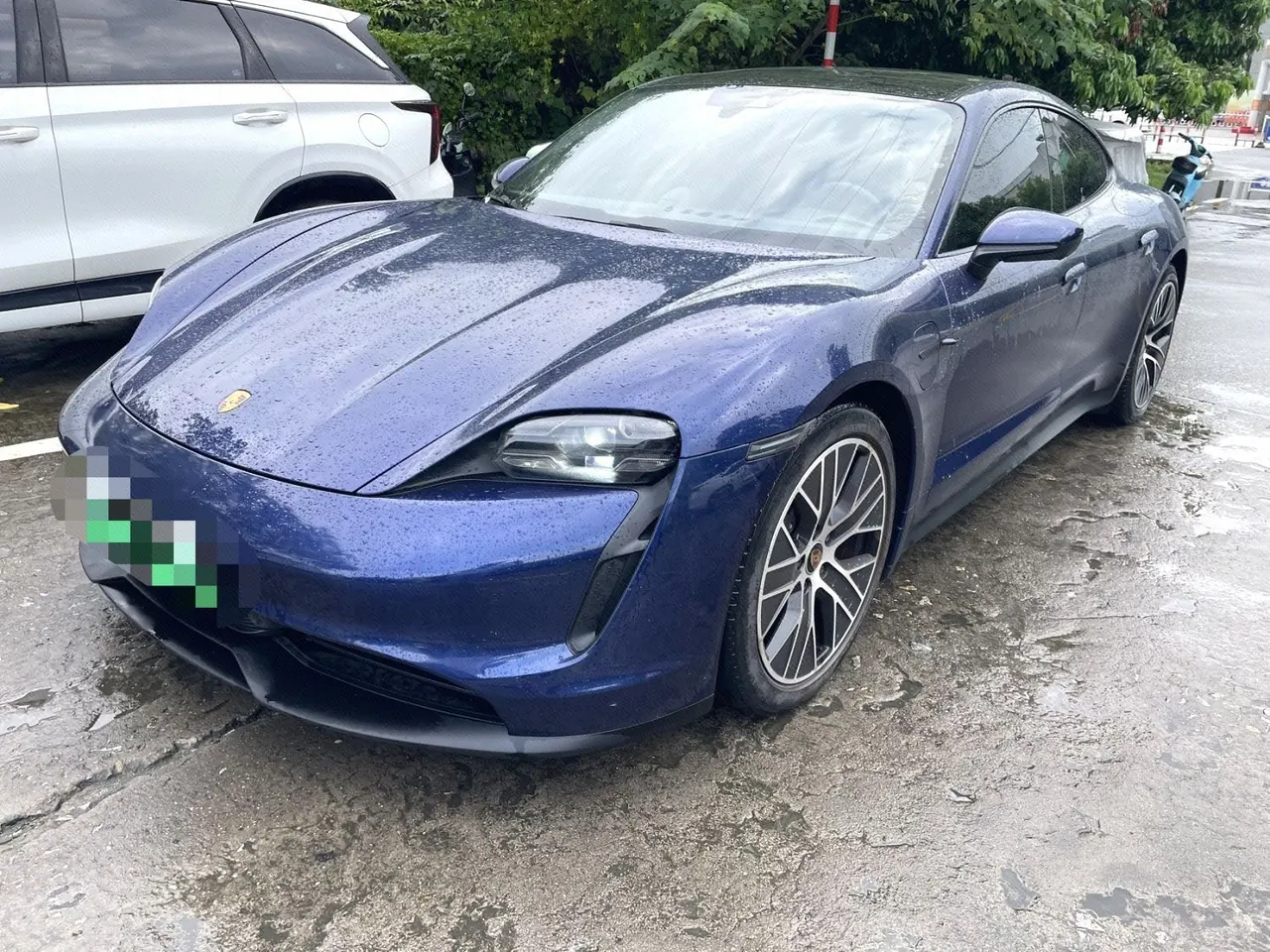 Porsche Taycan (Imported) 2020 Taycan Taycan Automatic - View 1