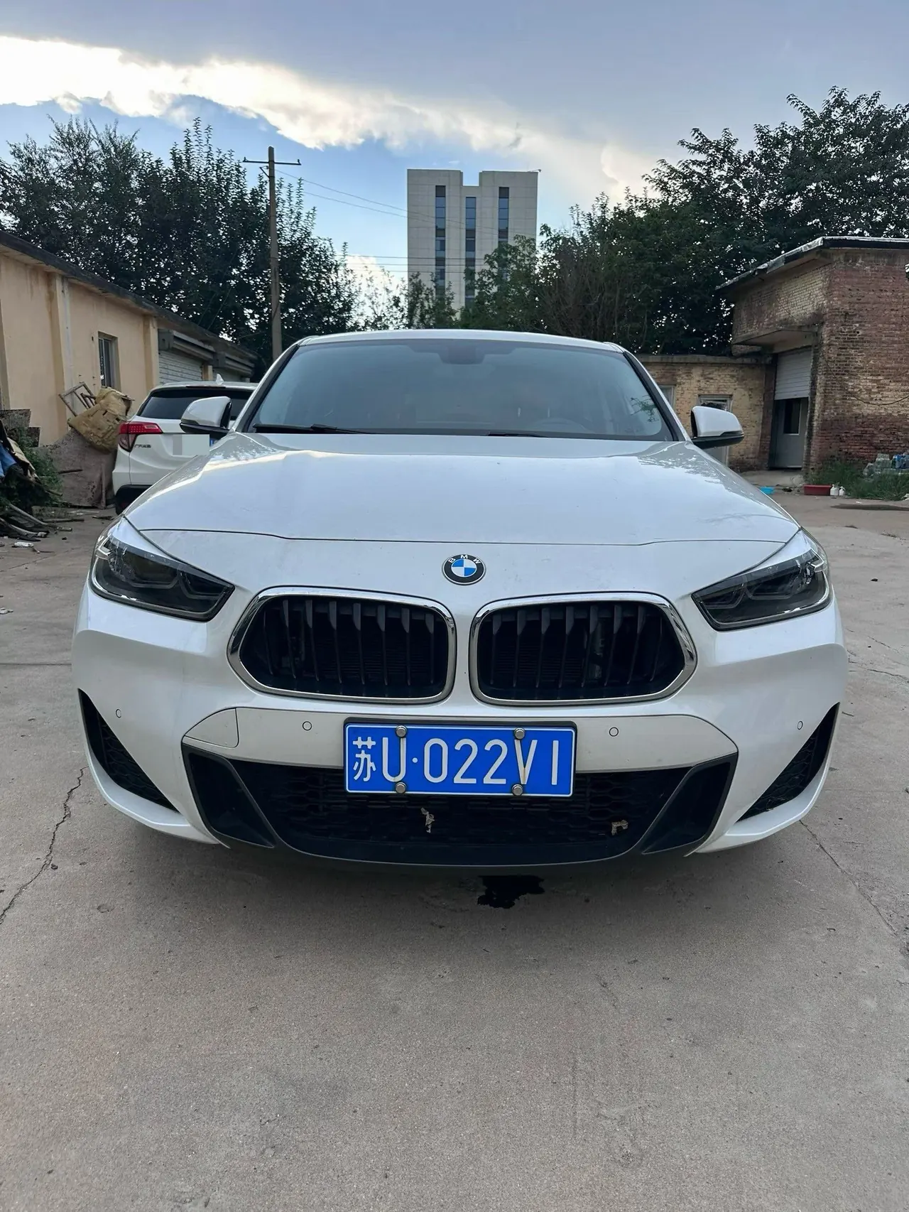 BMW 2022 X2 sDrive25i 2.0T M off-road set automatic gear 2
