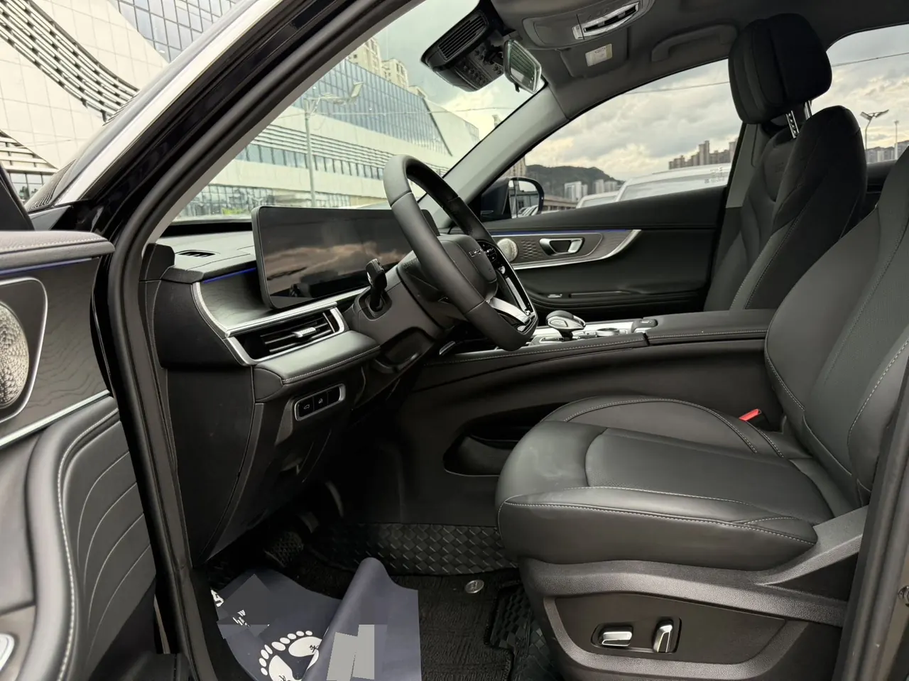 Chery 2025 Ruihu 8 PRO 1.6T 290T Two-Drive Deluxe Edition Automatic Gear 4