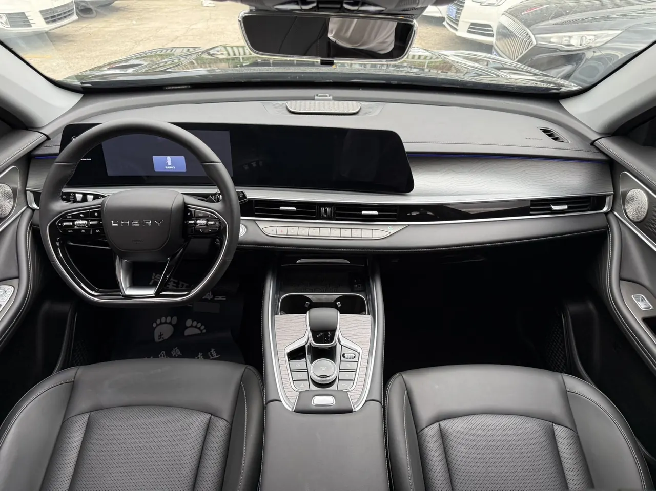 Chery 2025 Ruihu 8 PRO 1.6T 290T Two-Drive Deluxe Edition Automatic Gear 6