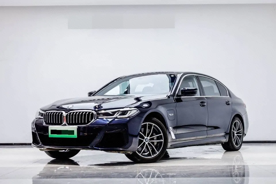 Open image lightbox: BMW 5 series new energy 2022 535Le 2.0T M sports suit (change 2) automatic gear