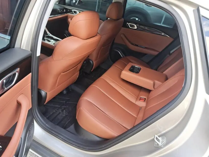 Geely 2026 Emgrand – Sedan 1.5T Flagship Automatic 4