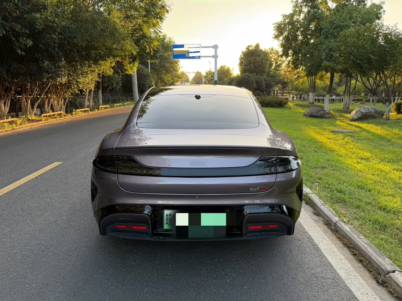 MI 2024 SU 7 800km 4-wheel drive ultra-long endurance high-end smart driving Max version automatic gear 8