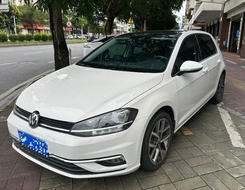 Open image lightbox: Volkswagen 2020 Golf 7 1.4TSI 280TSI Beloved Edition Comfortable Automatic