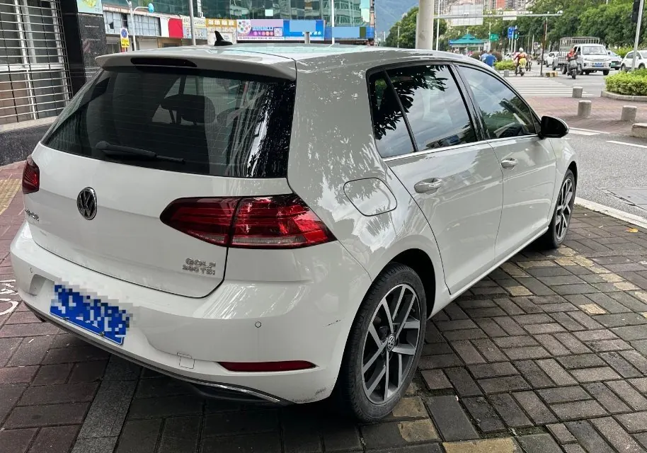 Volkswagen 2020 Golf 7 1.4TSI 280TSI Beloved Edition Comfortable Automatic 2