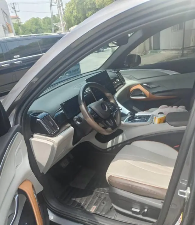 BYD 2023 Song Pro DM-i 1.5 Stepless Champion Edition Exceed 110KM Automatic 5