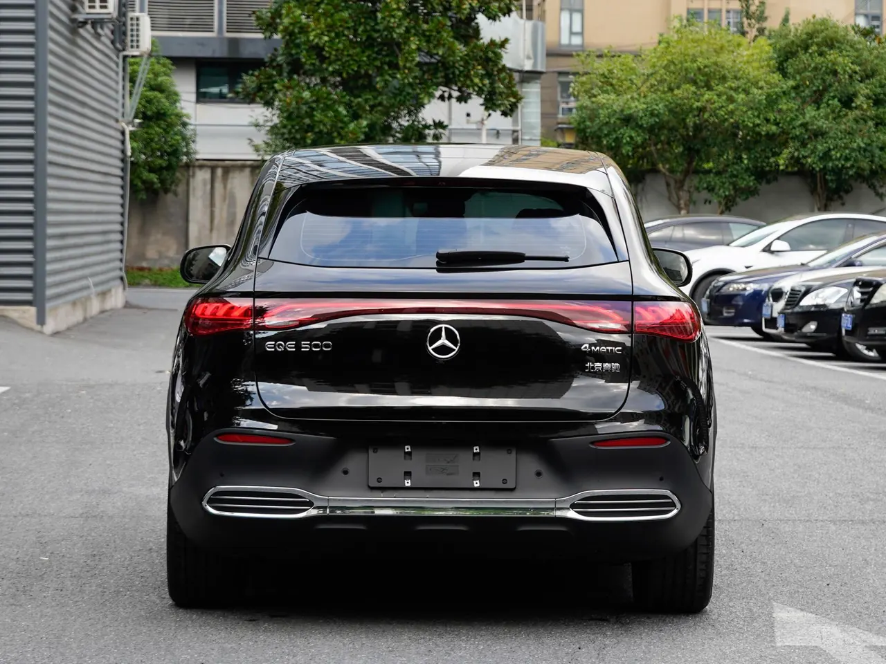 Mercedes Benz 2024 EQE SUV 500 4MATIC EQE SUV 500 4MATIC Deluxe Edition Automatic 5