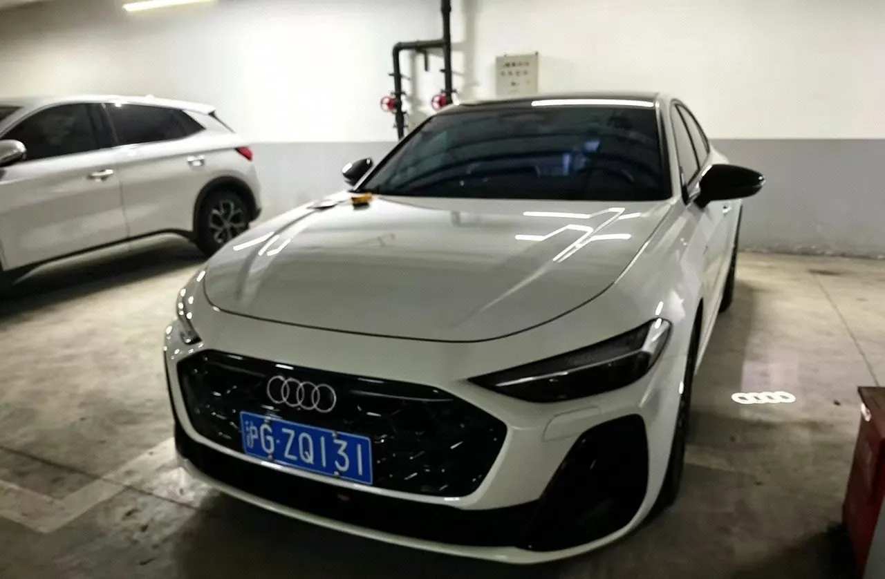 Open image lightbox: Audi 2026 A5L 2.0T Sport Plus Automatic