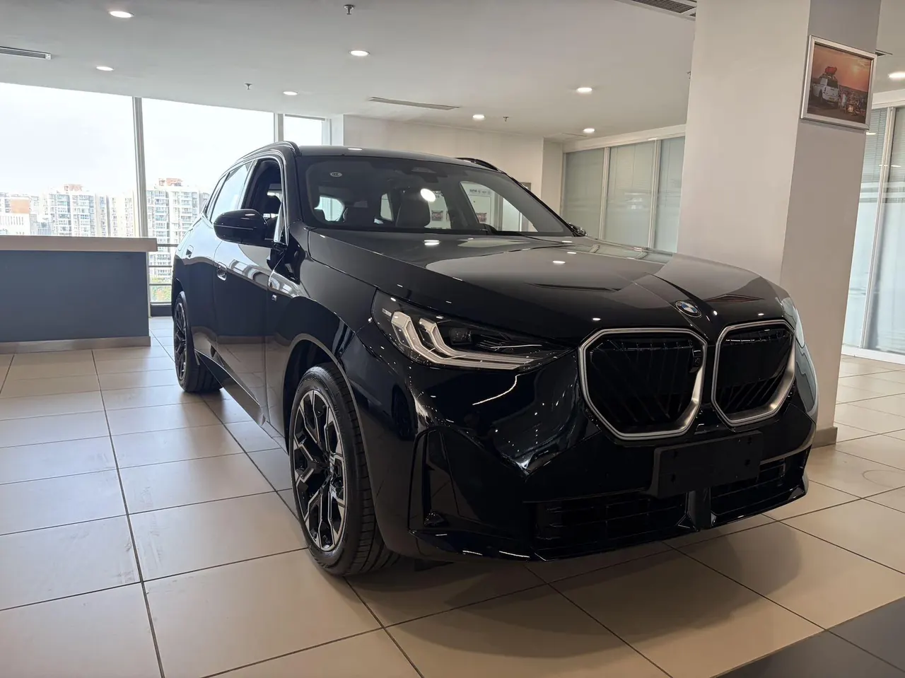 BMW 2026 X3 xDrive30L 2.0T Leading M Sports Obsidian Night Suit Automatic Gear 2