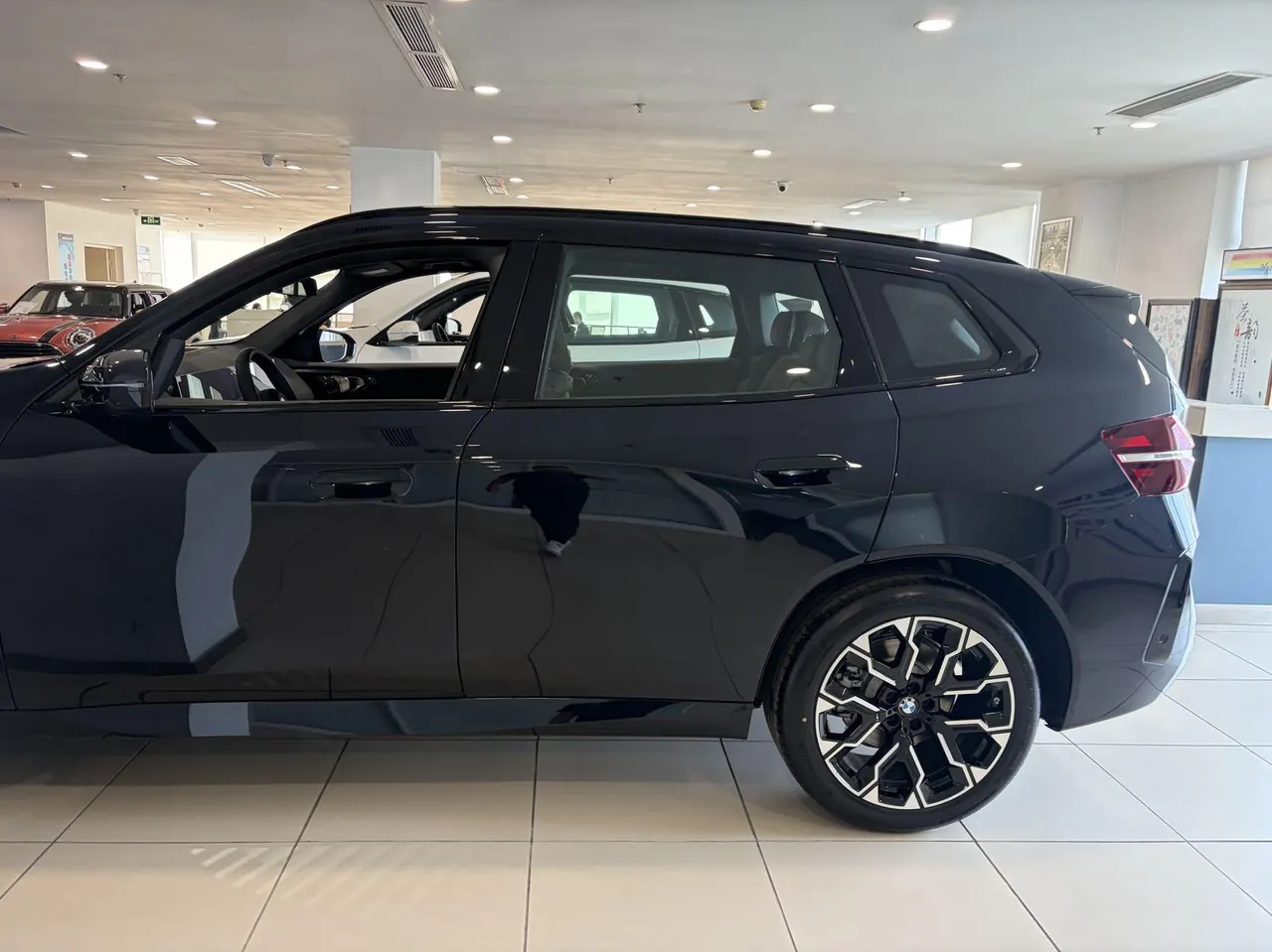 BMW 2026 X3 xDrive30L 2.0T Leading M Sports Obsidian Night Suit Automatic Gear 3