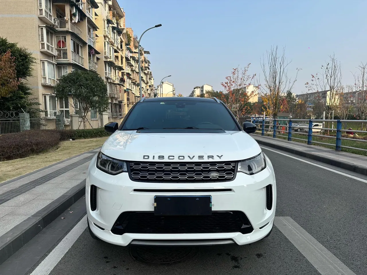 Land Rover 2020 Discovery Sports Edition 48V 2.0T 249PS R-Dynamic S Performance Edition Automatic Gear 2