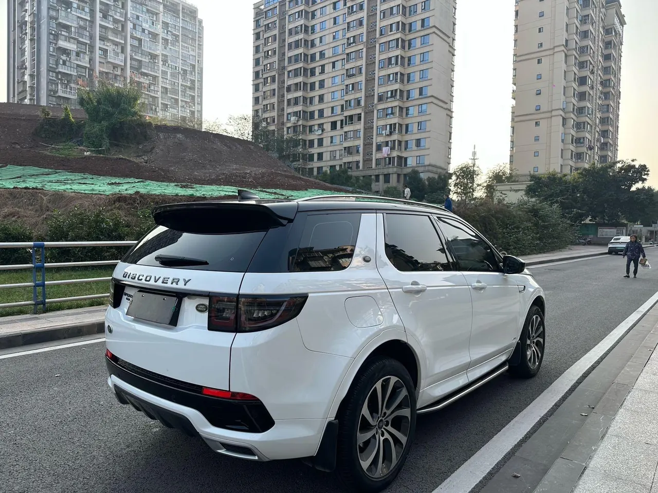 Land Rover 2020 Discovery Sports Edition 48V 2.0T 249PS R-Dynamic S Performance Edition Automatic Gear 6