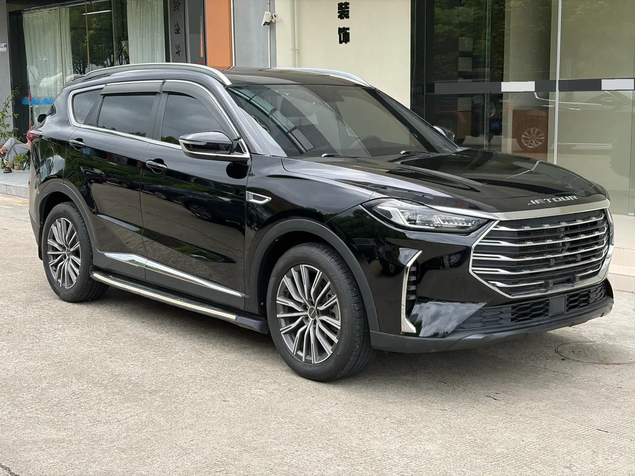 Jetour 2023 X70 PLUS 1.5T Brave PLUS7 Automatic Gear 3
