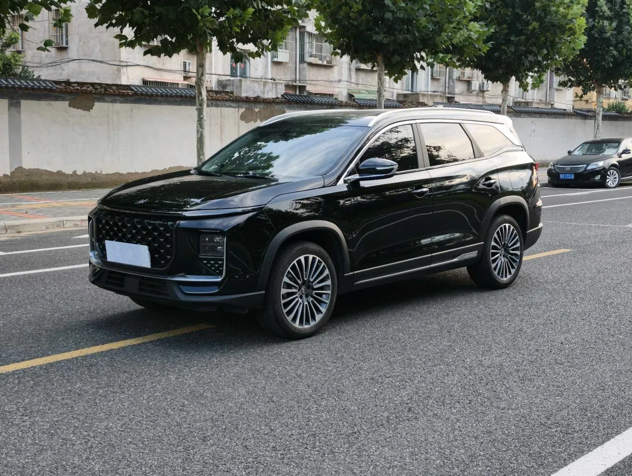 Jetour 2023 ShanHai L9 1.5TD Pro5 automatic gear - View 1