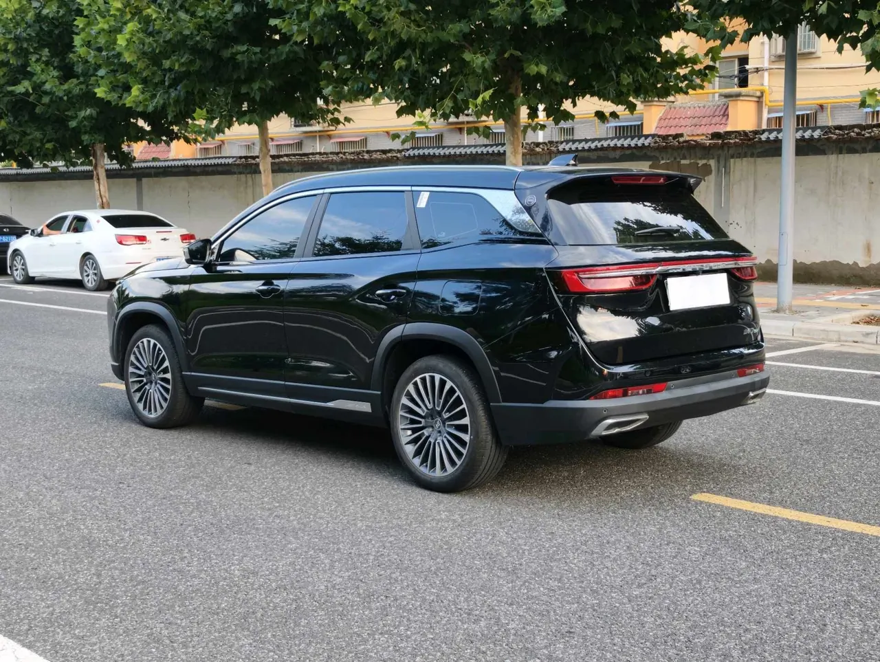 Jetour 2023 ShanHai L9 1.5TD Pro5 automatic gear 6