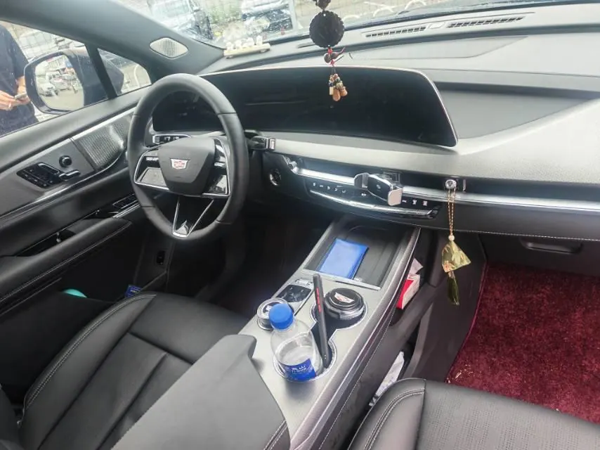 Cadillac 2026 XT5 48V 2.0T Luxury Automatic Gear 4