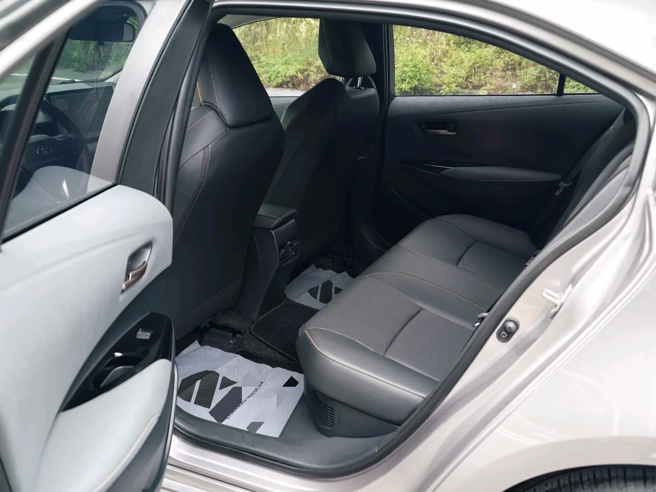 Toyota 2026 Corolla Hybrid 1.8 CVT Elite Automatic 5