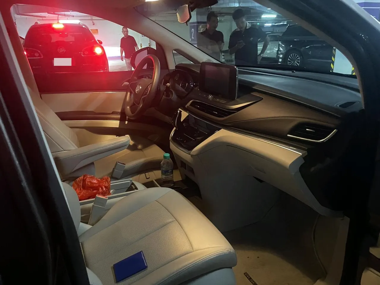 Buick 2023 GL8 Land Business Class 48V 2.0T 652T Comfortable Automatic Gear 5
