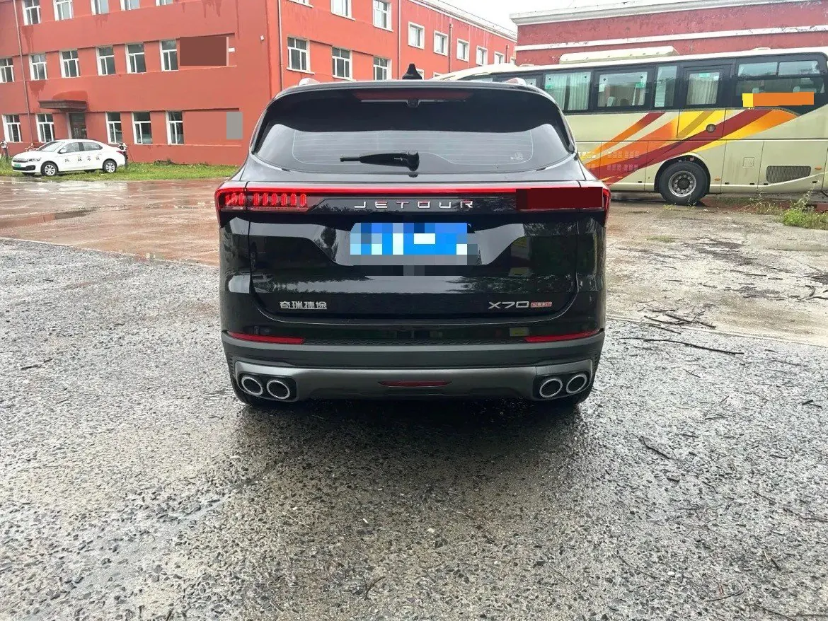 Jetour 2023 X70 PLUS 1.5T self-improvement PRO7 automatic gear 5