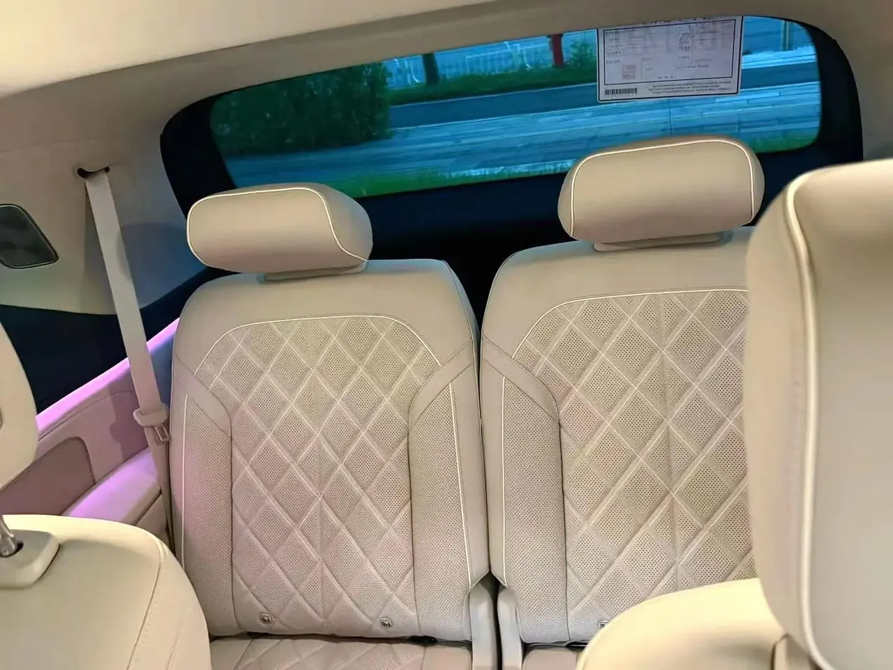 NIO 2026 ES8 6-seat executive deluxe automatic gear 2