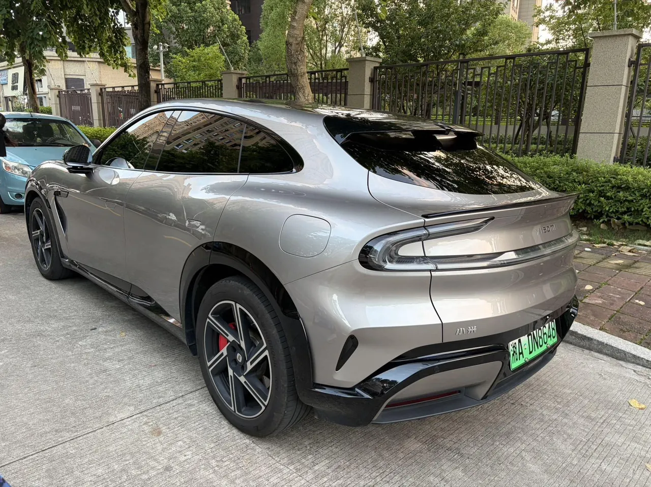MI 2025 YU7 Long Endurance High Performance Four-wheel Drive Max Edition Automatic Gear 2