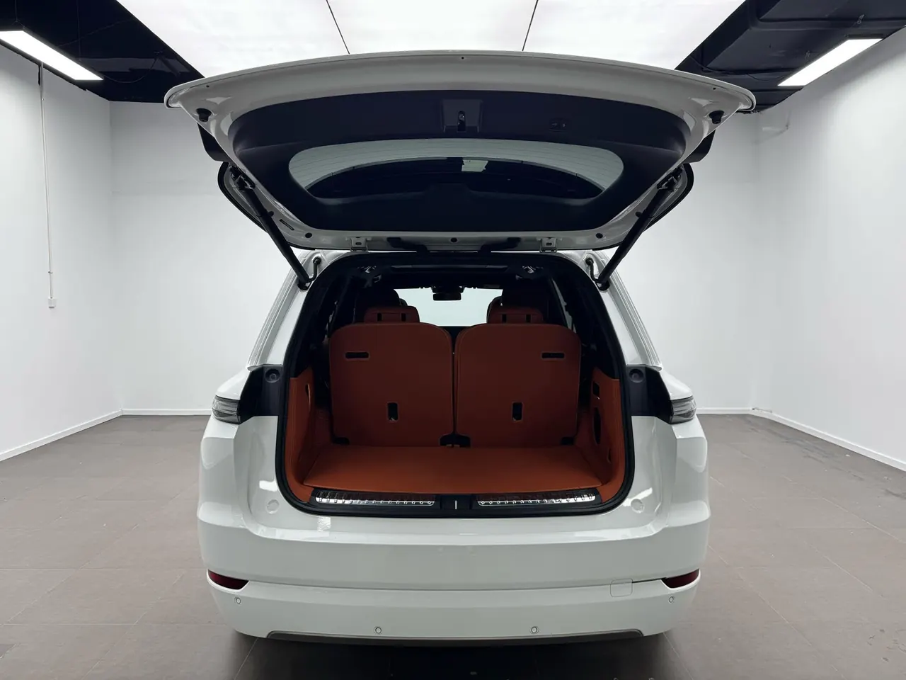 Li 2025 L9 Ultra Smart Refresh Edition Automatic Transmission 15