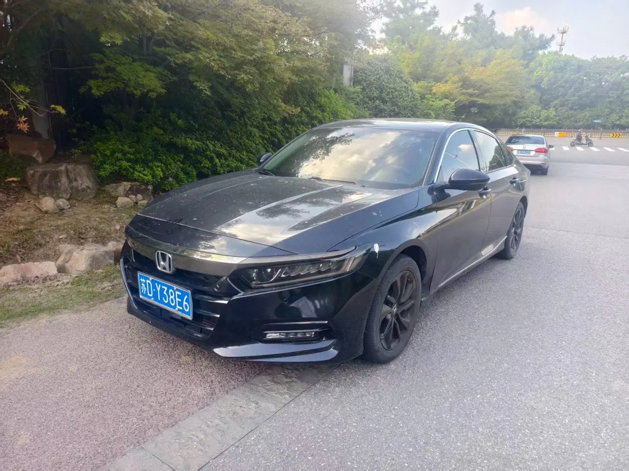 打开图片灯箱:Honda 2021 10th Generation Accord 1.5T Stepless 260TURBO Luxury Star Limited Edition Automatic Gear